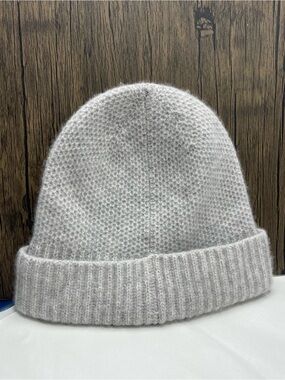 The Cashmere Project Women's Grey 100% Cashmere Knit Beanie Hat